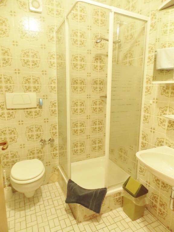 Annenhof Otel Bad Birnbach Oda fotoğraf